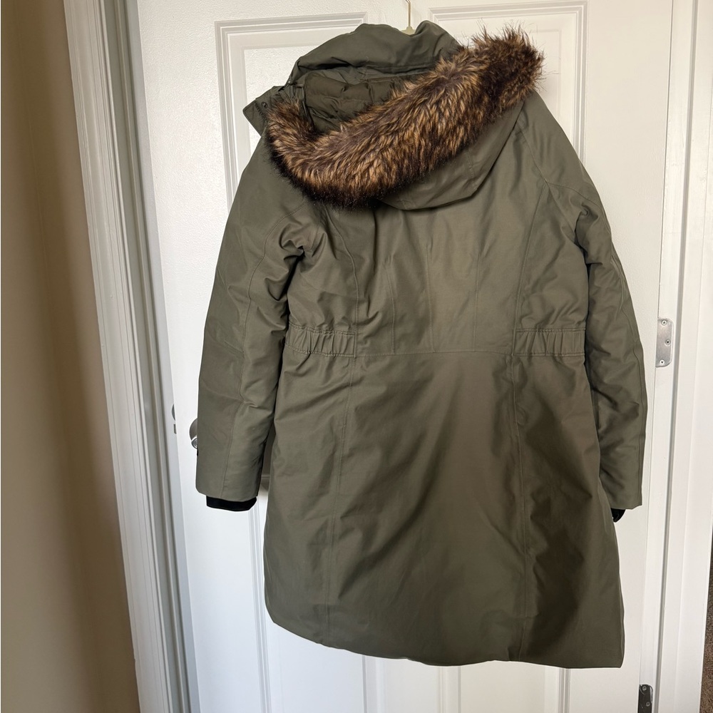 The North Face Olive Green Women's Insulated Jacket - Picture 3 of 3